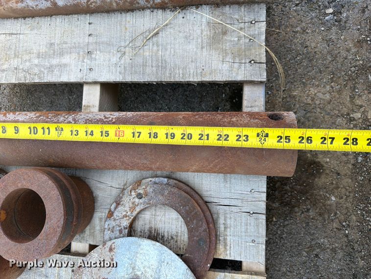 image for item FC3382 Excavator attachments