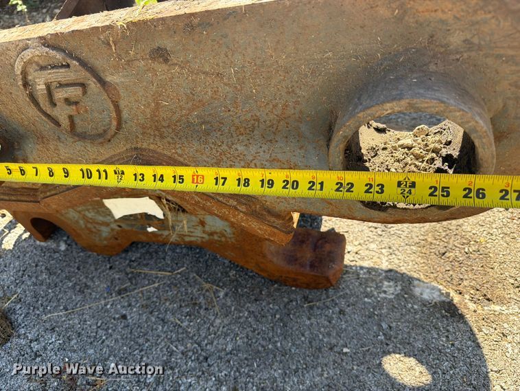 image for item FC3382 Excavator attachments