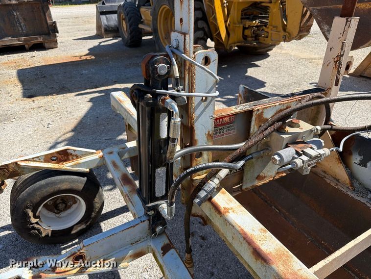 image for item FC3384 Level Best skid steer grader