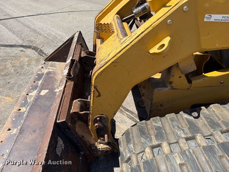 image for item FC3386 2009 Caterpillar 279C tracked skid steer loader