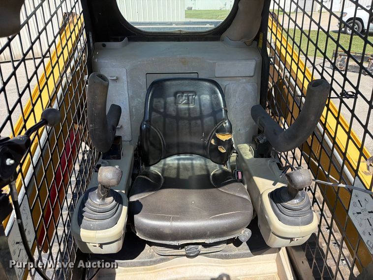 image for item FC3386 2009 Caterpillar 279C tracked skid steer loader