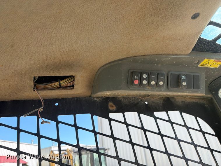 image for item FC3386 2009 Caterpillar 279C tracked skid steer loader