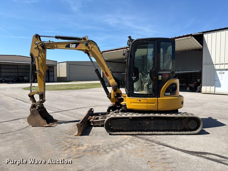 image for item FC3387 2011 Caterpillar 305D mini excavator