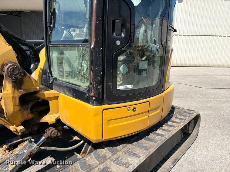 image for item FC3387 2011 Caterpillar 305D mini excavator