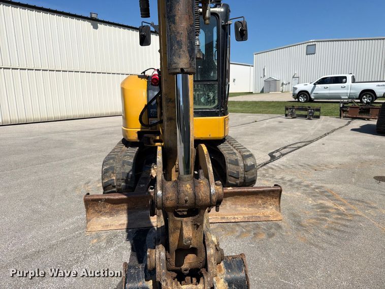 image for item FC3387 2011 Caterpillar 305D mini excavator