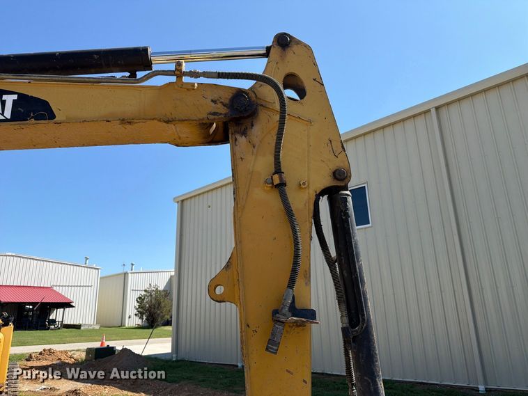 image for item FC3387 2011 Caterpillar 305D mini excavator