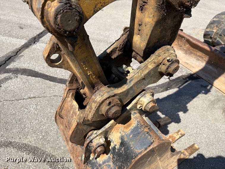 image for item FC3387 2011 Caterpillar 305D mini excavator