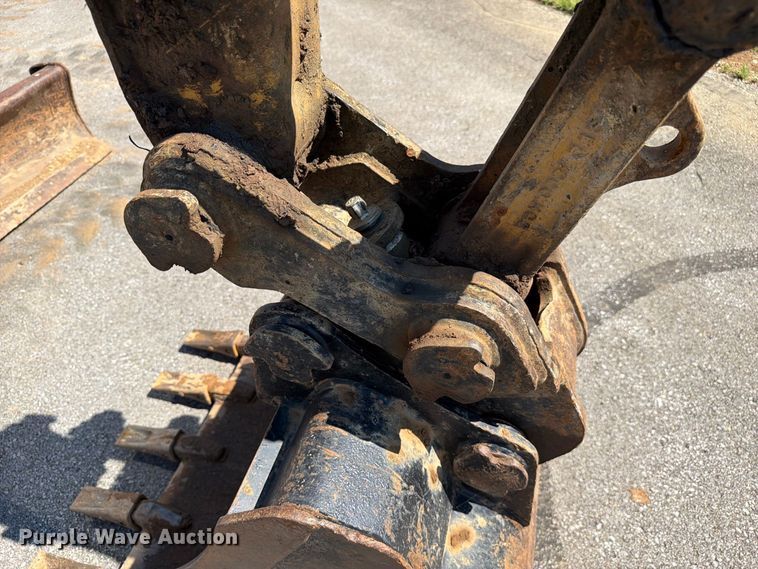 image for item FC3387 2011 Caterpillar 305D mini excavator