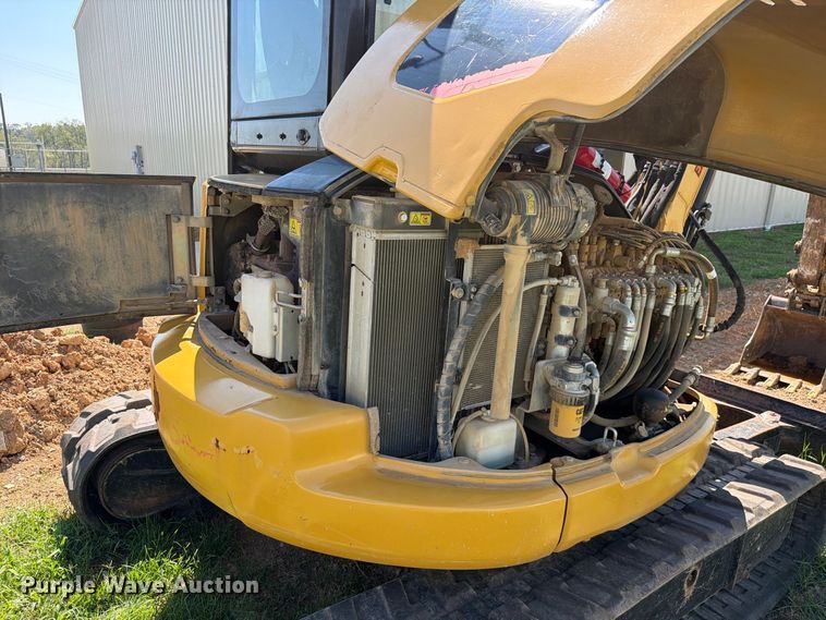 image for item FC3387 2011 Caterpillar 305D mini excavator