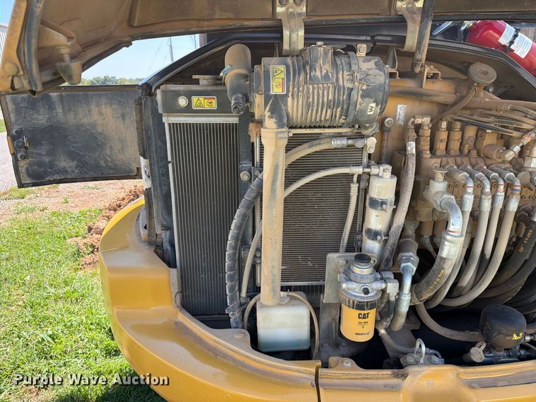 image for item FC3387 2011 Caterpillar 305D mini excavator