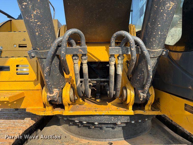image for item FC3388 2016 John Deere 350G LC excavator