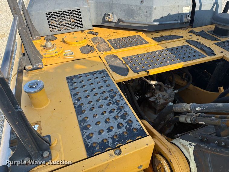 image for item FC3388 2016 John Deere 350G LC excavator