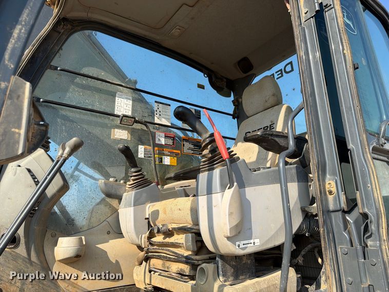 image for item FC3388 2016 John Deere 350G LC excavator
