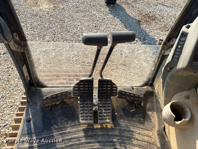 image for item FC3388 2016 John Deere 350G LC excavator
