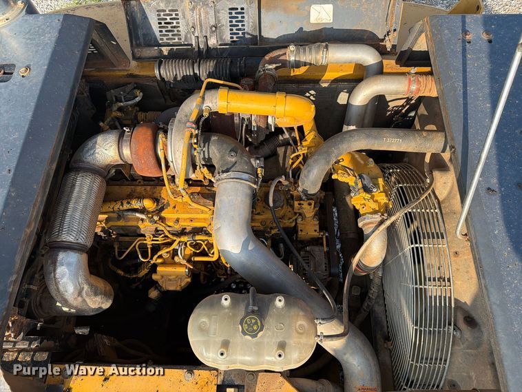 image for item FC3388 2016 John Deere 350G LC excavator