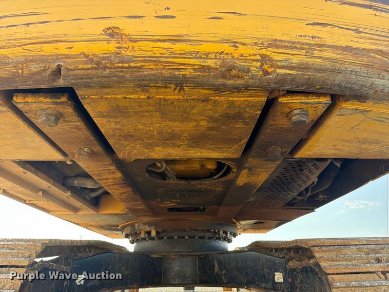 image for item FC3388 2016 John Deere 350G LC excavator