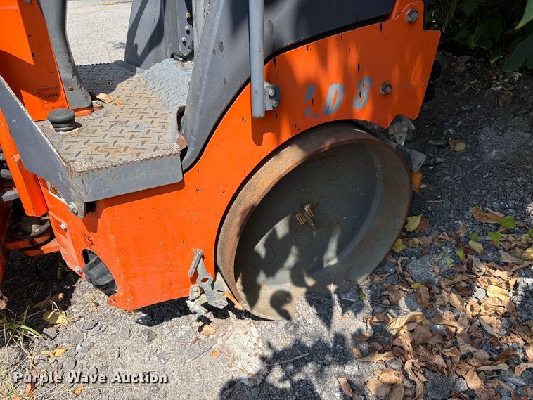 image for item FC3391 2013 Hamm HD 8VV double drum vibratory roller