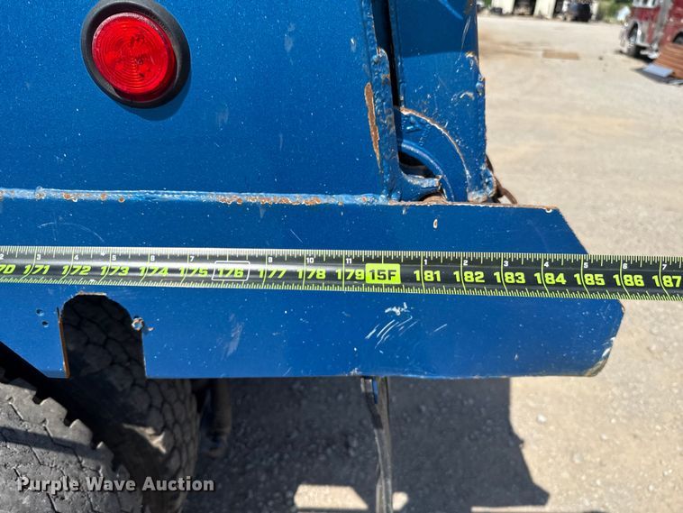 image for item FC4035 2006 Mack CHN613 dump truck