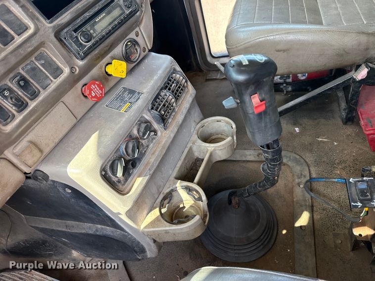image for item FC4035 2006 Mack CHN613 dump truck