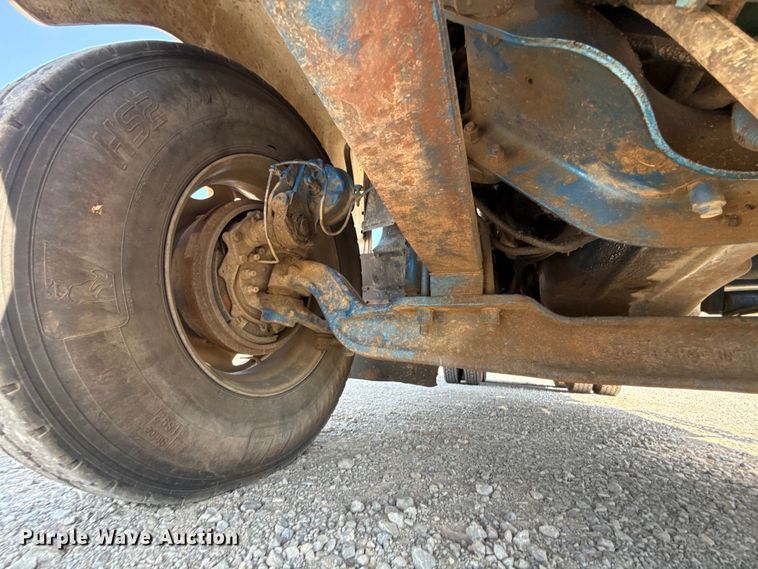 image for item FC4035 2006 Mack CHN613 dump truck