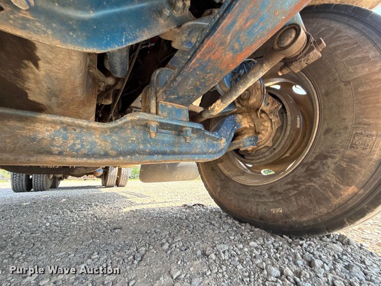 image for item FC4035 2006 Mack CHN613 dump truck