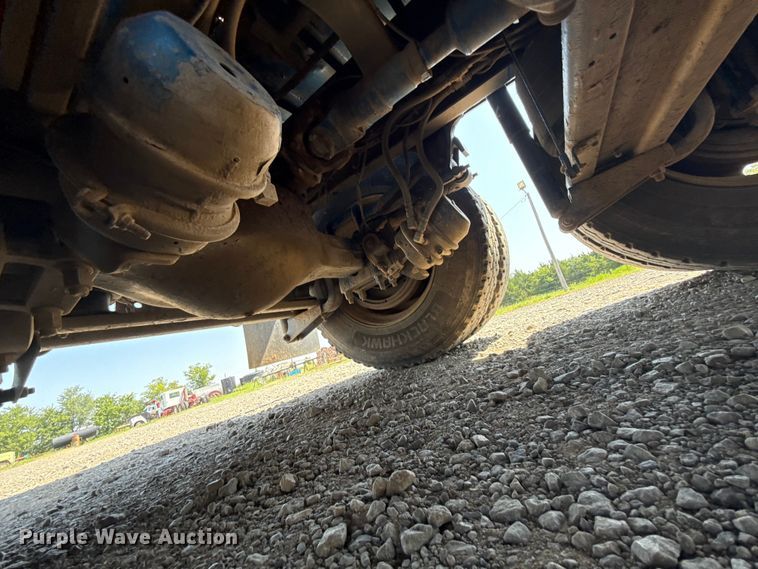 image for item FC4035 2006 Mack CHN613 dump truck