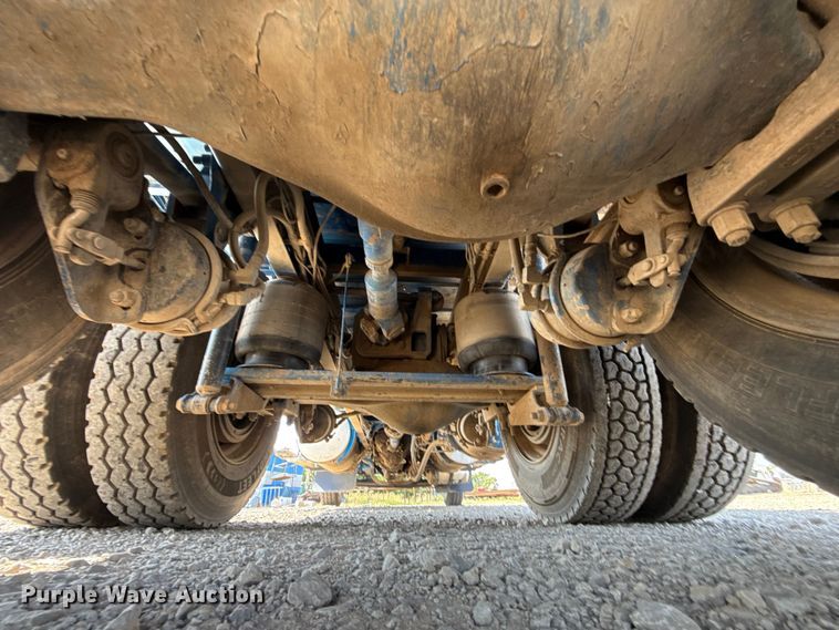 image for item FC4035 2006 Mack CHN613 dump truck