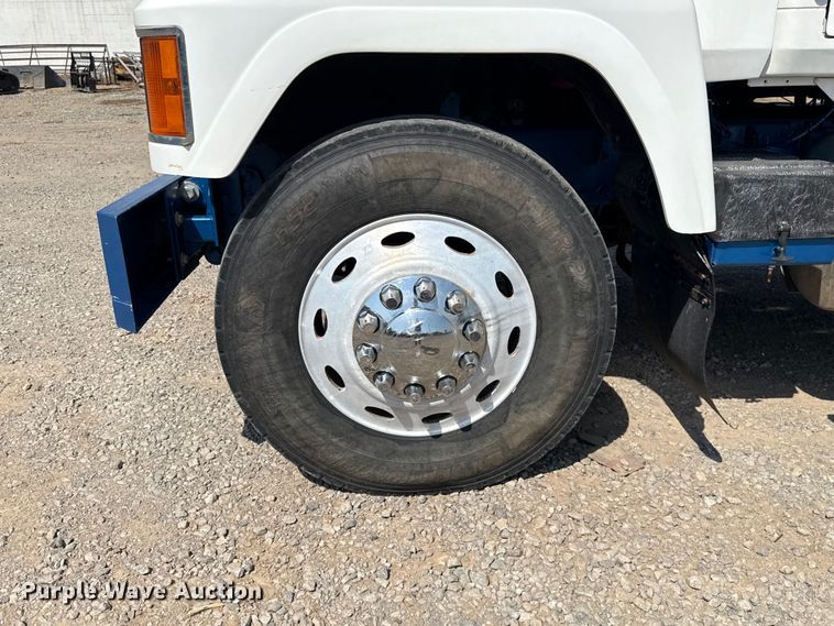 image for item FC4035 2006 Mack CHN613 dump truck