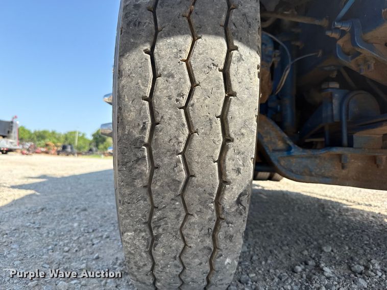 image for item FC4035 2006 Mack CHN613 dump truck