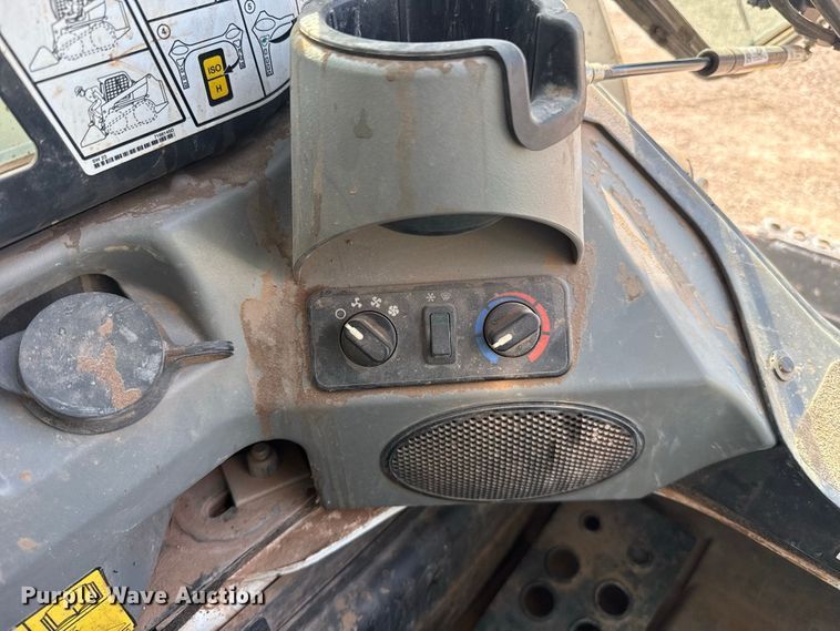 image for item FC4178 2024 Bobcat T770 tracked skid steer loader