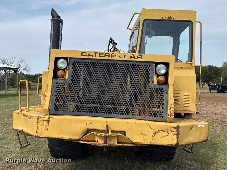 image for item FC4284 1984 Caterpillar 615 elevating scraper