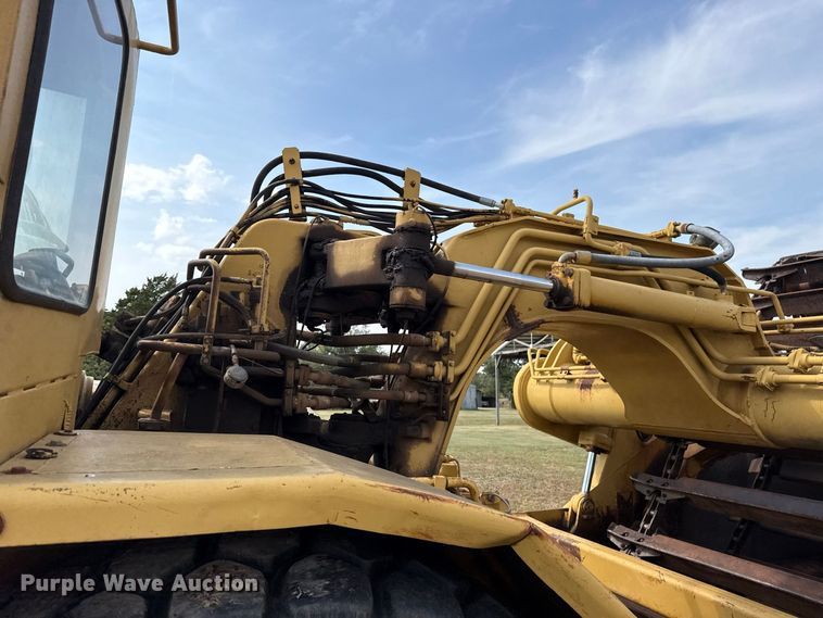 image for item FC4284 1984 Caterpillar 615 elevating scraper