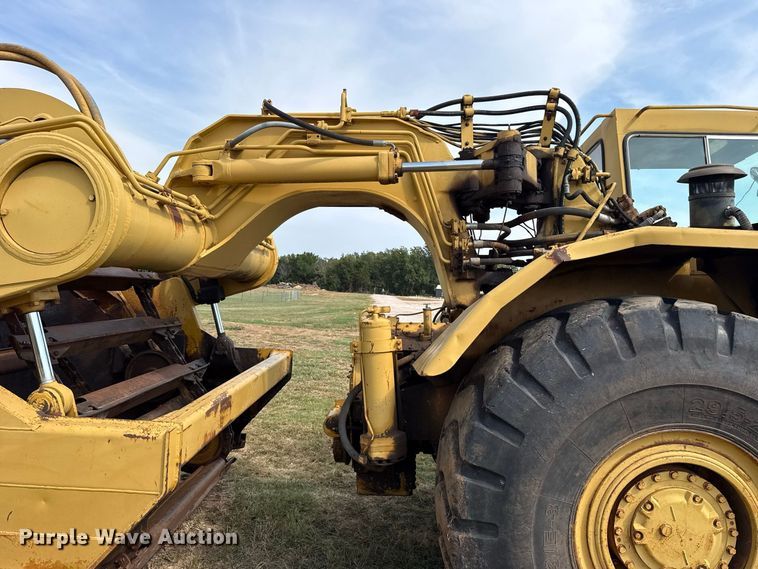 image for item FC4284 1984 Caterpillar 615 elevating scraper