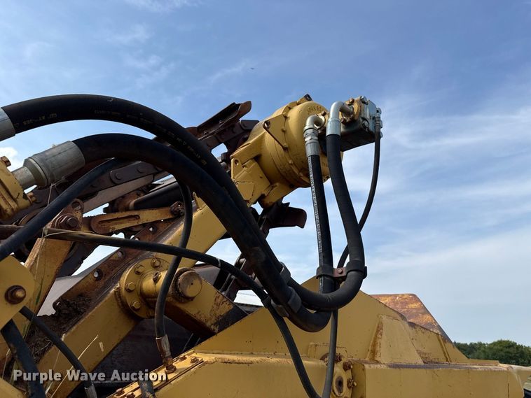 image for item FC4284 1984 Caterpillar 615 elevating scraper