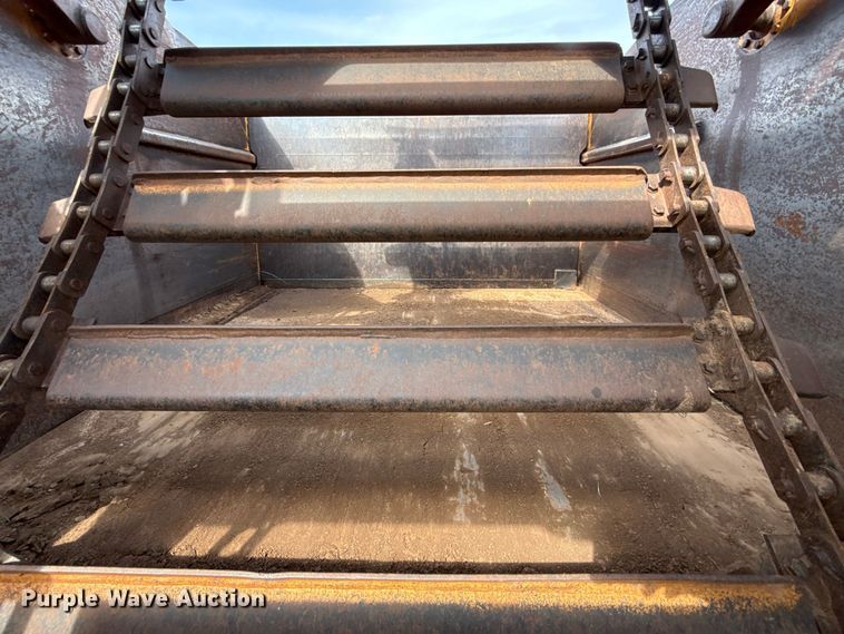 image for item FC4284 1984 Caterpillar 615 elevating scraper