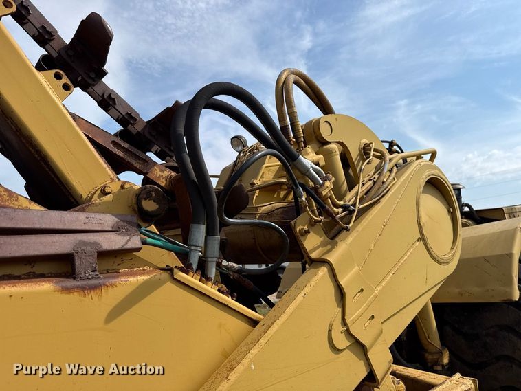 image for item FC4284 1984 Caterpillar 615 elevating scraper