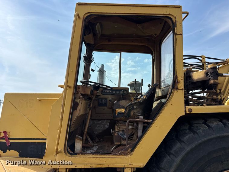 image for item FC4284 1984 Caterpillar 615 elevating scraper