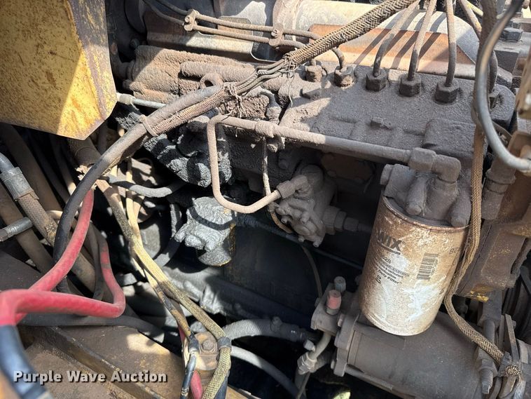 image for item FC4284 1984 Caterpillar 615 elevating scraper