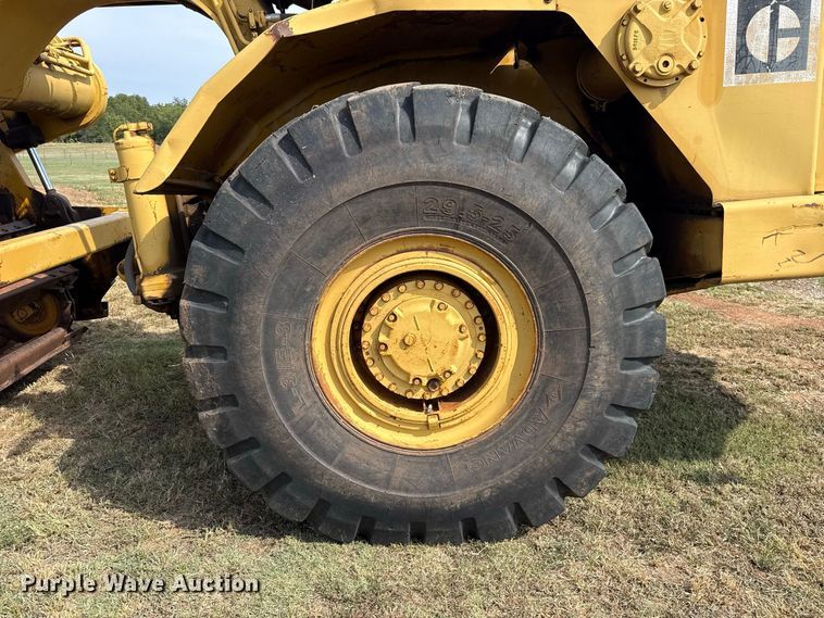 image for item FC4284 1984 Caterpillar 615 elevating scraper