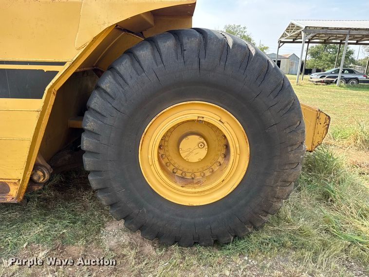 image for item FC4284 1984 Caterpillar 615 elevating scraper