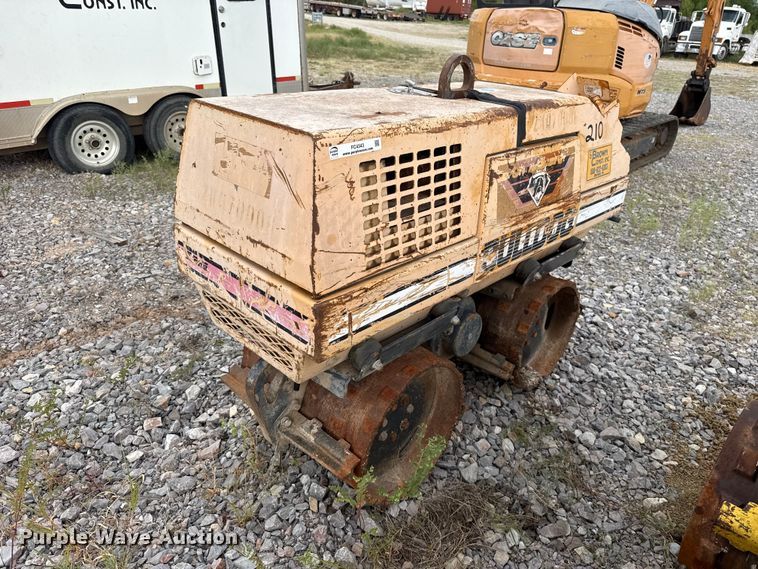 image for item FC4343 Stone TR34R trench compactor