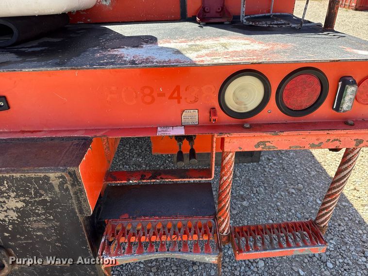 image for item FC4348 2010 International DuraStar 4300 bucket truck