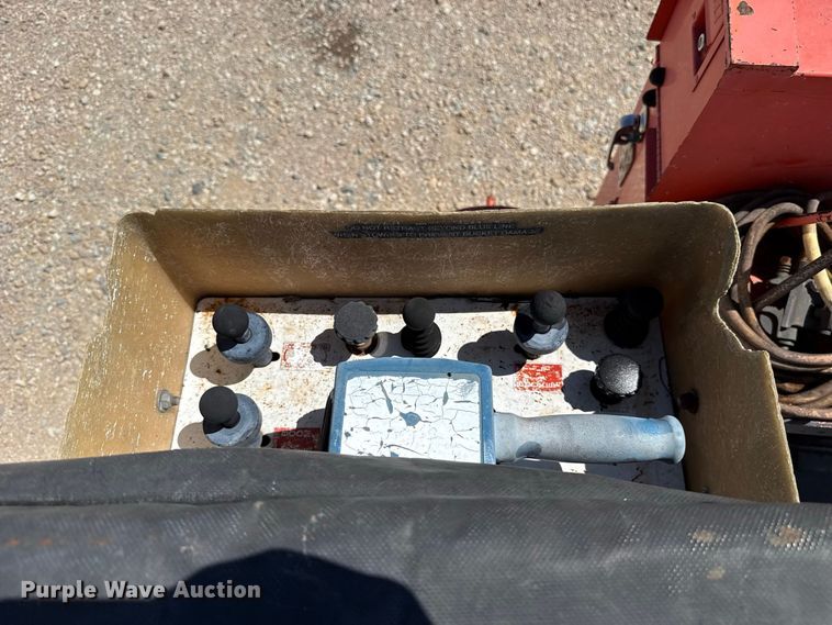 image for item FC4348 2010 International DuraStar 4300 bucket truck