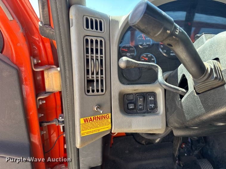 image for item FC4348 2010 International DuraStar 4300 bucket truck