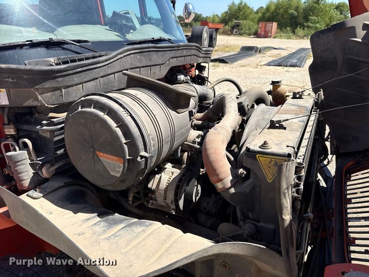 image for item FC4348 2010 International DuraStar 4300 bucket truck