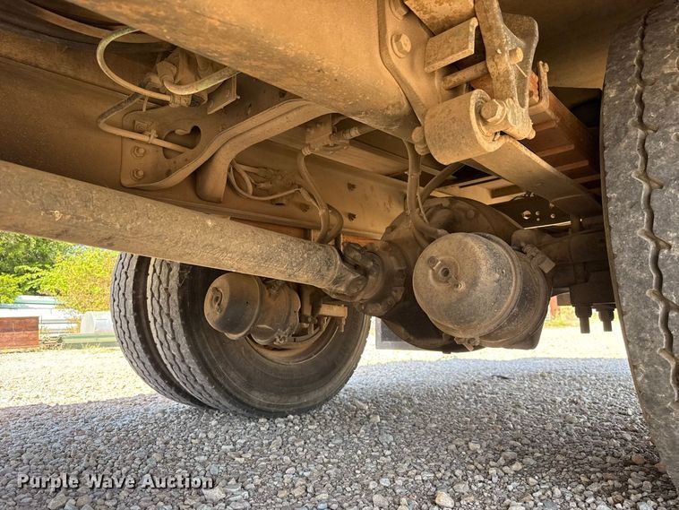 image for item FC4348 2010 International DuraStar 4300 bucket truck