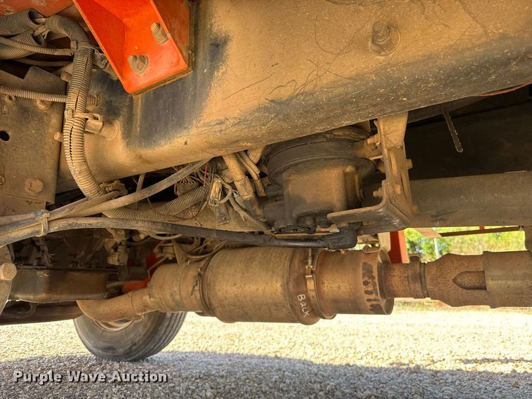 image for item FC4348 2010 International DuraStar 4300 bucket truck