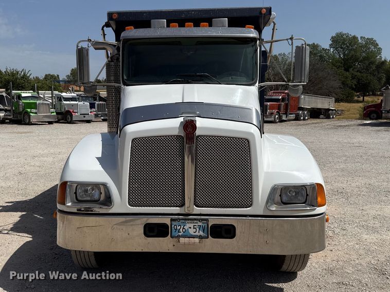 image for item FC4355 2007 Kenworth T300 dump truck