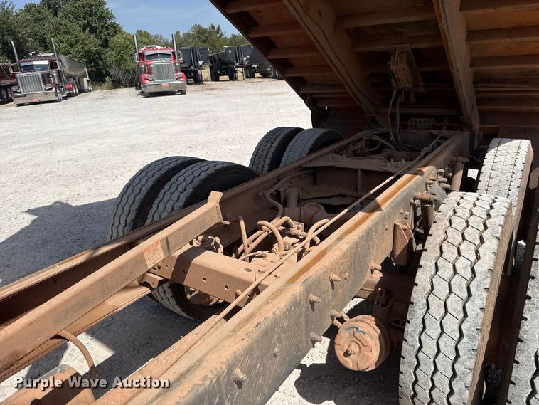 image for item FC4355 2007 Kenworth T300 dump truck