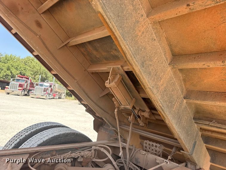 image for item FC4355 2007 Kenworth T300 dump truck